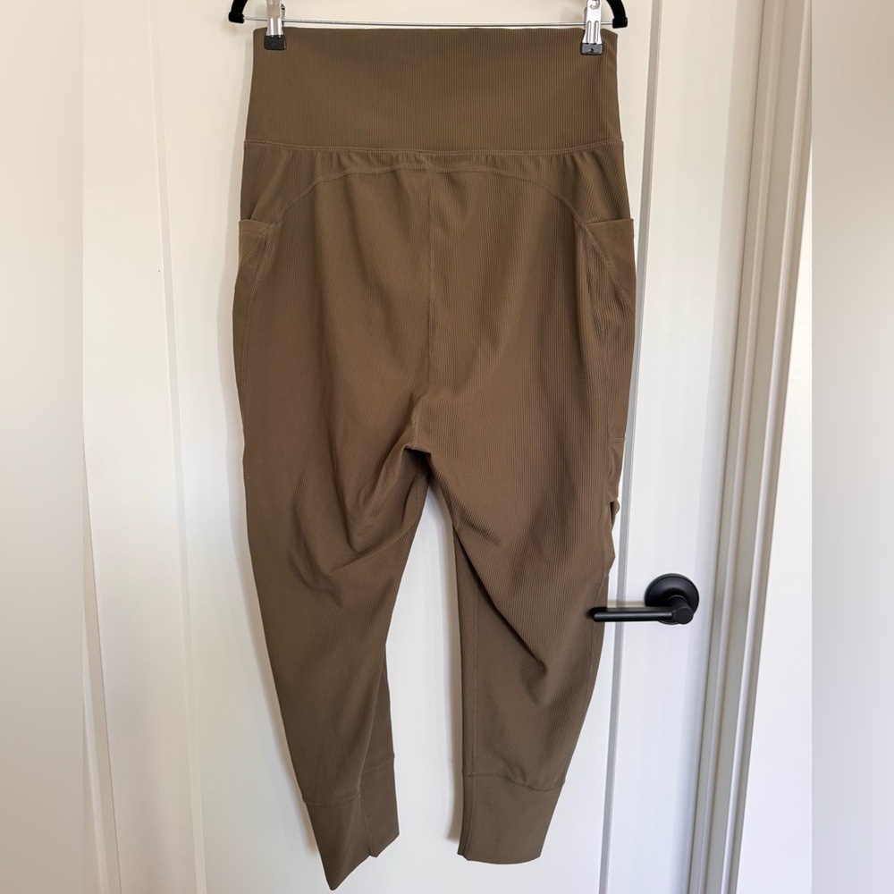 Free People Take a Hike harem pants - Picture 3 of 5
